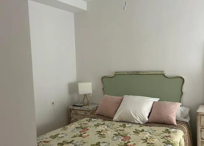 Quedate Cerca Del Casco Antiguo
